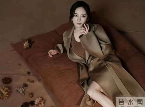 我家的床很大---杨幂