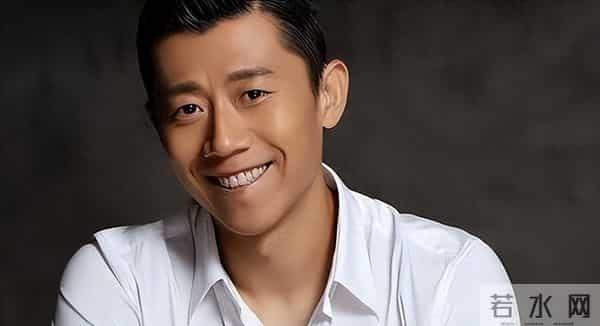 夏雨:结婚不邀请父亲,婚后与母亲明算账,妻子袁泉为他感到心疼