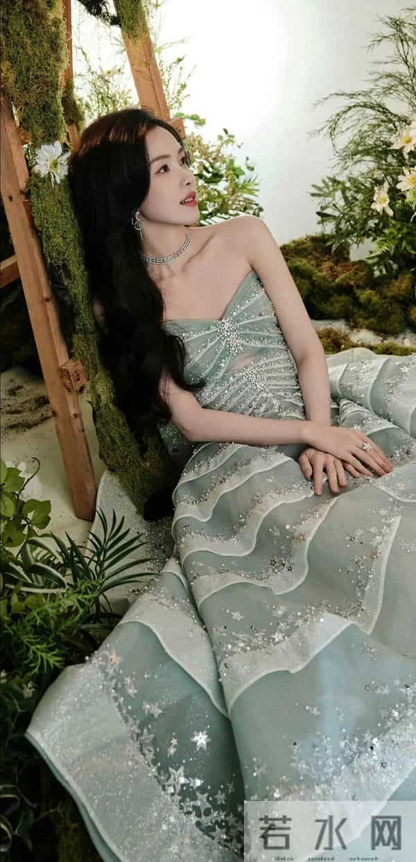 陈都灵,被这样的美貌吸引住啦!又是收集美貌的一天!