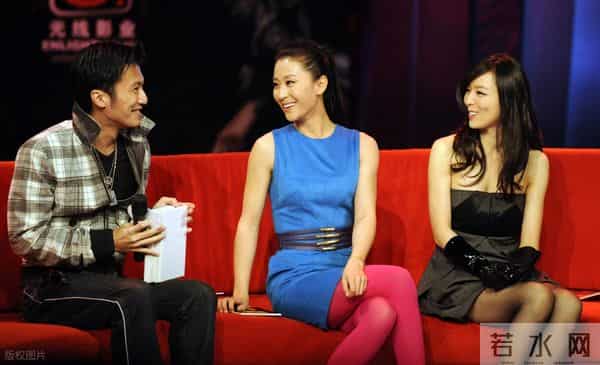 女神张静初黑丝高跟出席活动旧照