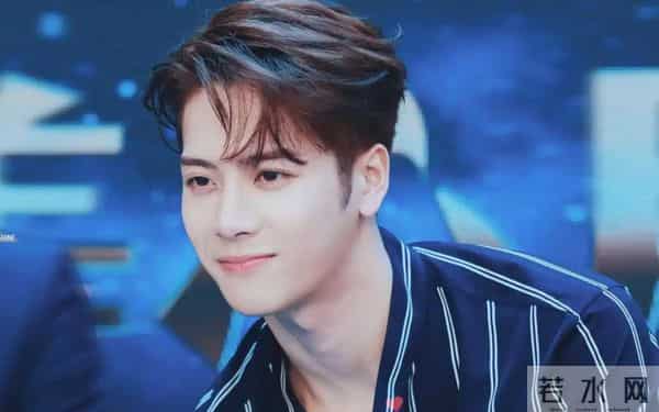 再多钱有什么用?31岁王嘉尔的现状,给所有年轻人提了个醒