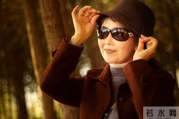 两性关系-60岁后女人最怕的三件事，男人千万别再忽视了！