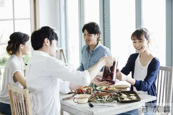 惊人的因果定律:不孝顺父母的人,没有好命,也没有福报