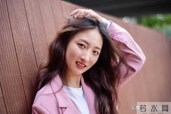 吃定一个男人的最高智慧，不靠金钱，不用花言巧语，只需这三个字