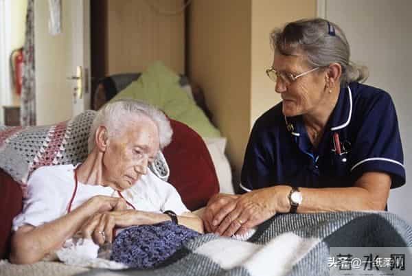 老妈去世后，大哥给我们兄弟姐妹定了个规矩，我们都严格遵守