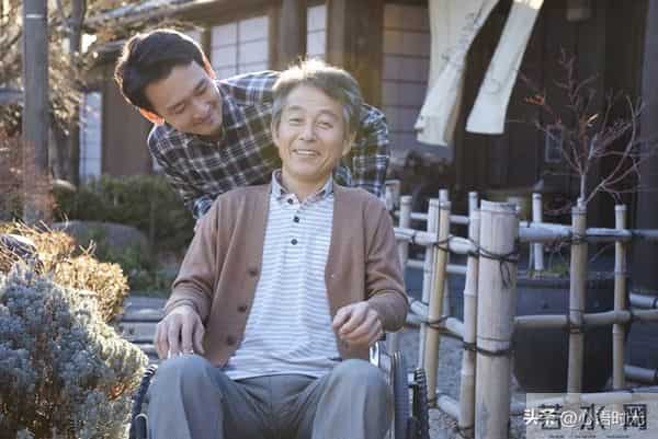 惊人的因果定律:不孝顺父母的人,没有好命,也没有福报