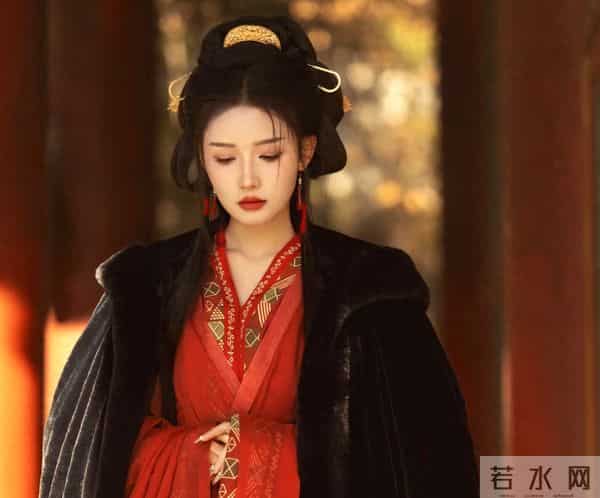 我是相府真千金，被找回那年，太子未婚夫正和假千金谢瑶爱得火热