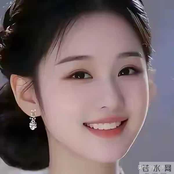 女人一生中最渴望的不是生理需求，渴望得到男人的三个满足，快看