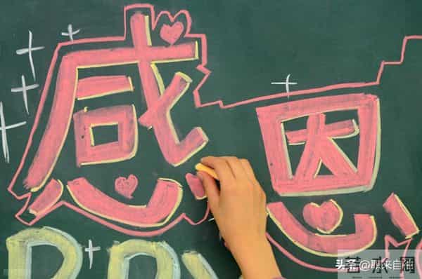 50句最打动人心的感谢句子：你如初雪般降临，让我的世界有了温度