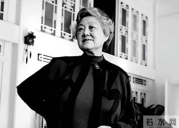 83年乔冠华逝世葬礼安排起争议,章含之提出三个要求,中央:同意