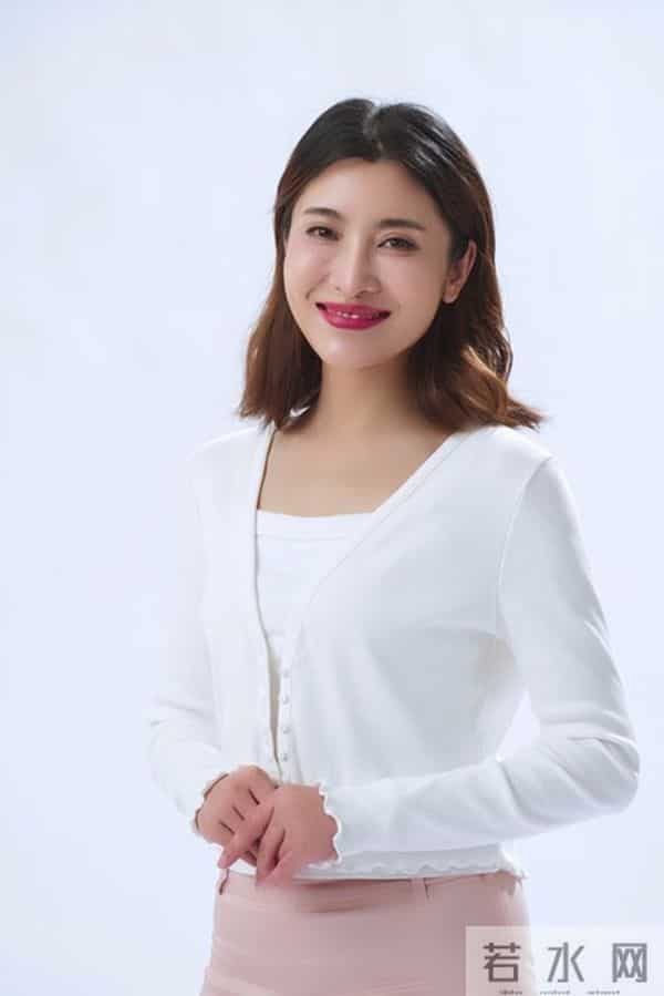 女人主动勾男人时,常会说2句话,男人别听不懂