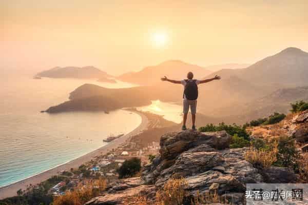 人这辈子,别瞎争了!财有定数,命靠自养,福藏心态,强求皆空