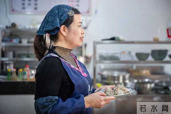 丈夫出轨后,我成为了家里的顶梁柱妈妈