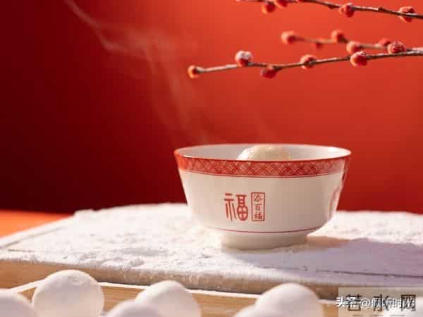 福神到,喜气绕;财神罩,财源俏!