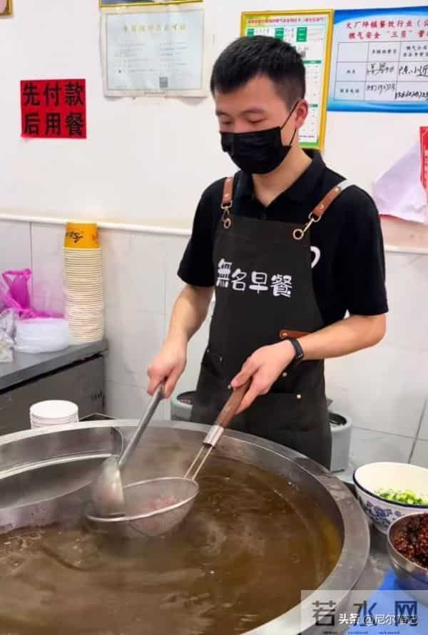 惨！25岁湖南帅哥去世，结婚前日在娘家坠亡，看到尸体女友也跳了