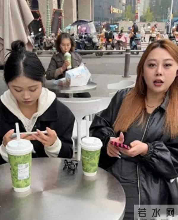 重庆小伙相亲遇姐妹俩：先看中23岁美妹，30岁姐姐一句话让他动心