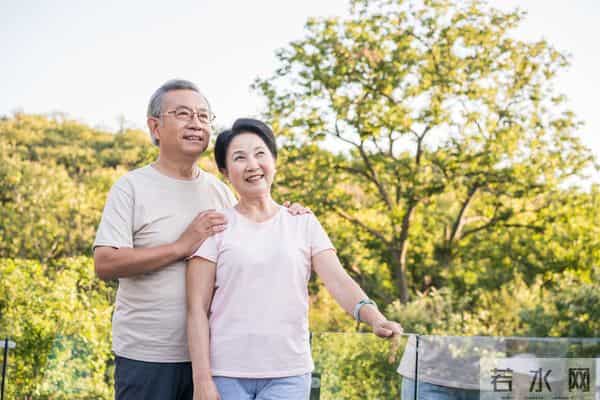 两性关系,惊人发现,60岁与异性靠近,根本不是桃花运,而是这个