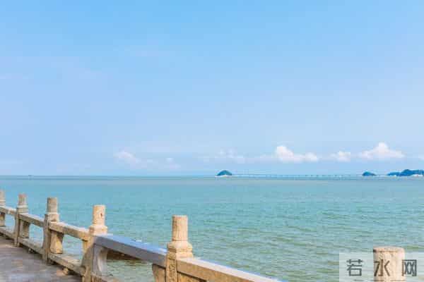 人这一生,独处是福,不攀不比、不扰不争、安守本心,快乐常相伴