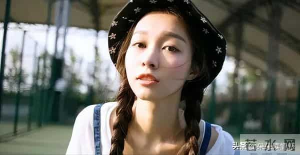 女人给你这4个“信号”，就是在拒绝你的追求，别再继续纠缠了！