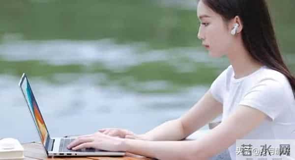 走过半生才懂:青丝渐白,岁月不饶人,原来都是生活的温柔注脚