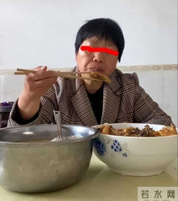 江西：母亲天天大鱼大肉，只因4个儿女无一成家，被全村老少羡慕