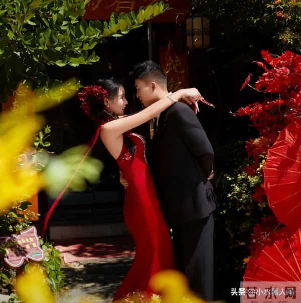 湖南一对新人婚礼前双双坠亡,堂姐曝内情,有三家早餐店、开奔驰