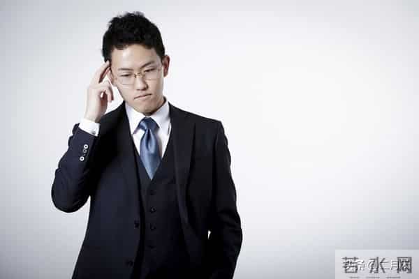 两性关系：男人真正爱一个女人，才会做这三件事，非常明显！