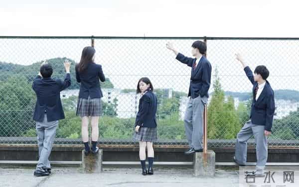 女生出现这些 “好色”表现 往往早就耐不住了，男人要懂得把握机会