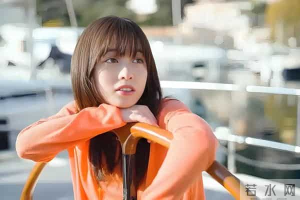 人生不只诗和远方，还有岁月沧桑，愿你心存宁静，不舍希望