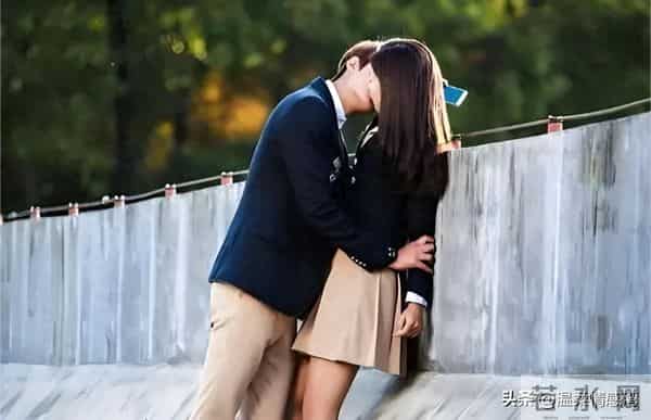 中年男女之间,从暧昧到发生关系,只需要一个条件那就是频繁聊天