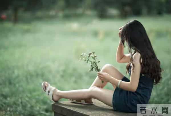 爱到入骨的情书，想你不分昼夜不褪色。