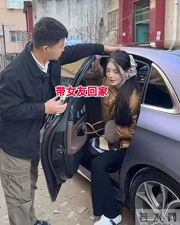 小伙带变性女友回家,比姑娘还漂亮,网友:换我家早翻天了