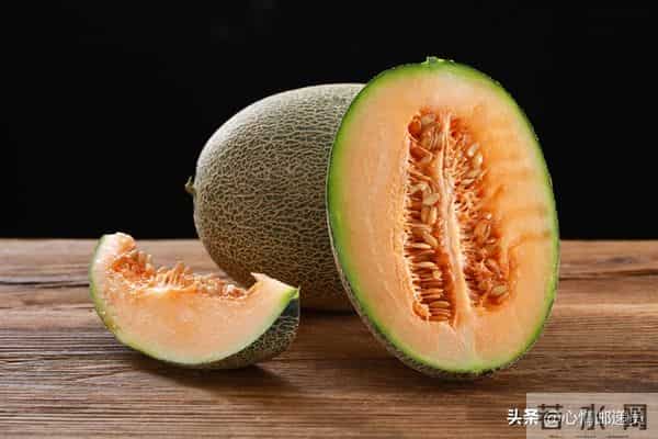 背叛者的下场早注定!枕边人有外心后,清醒原配只给两条路