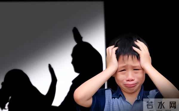 因吃了继母瓜子被父亲毒打3年,老年求和时,儿子:你我生死无关