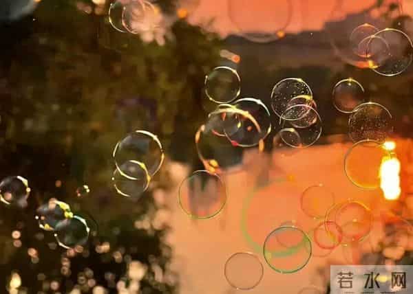 今日文案|第一次读就深觉震撼的句子