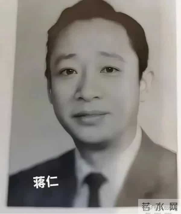 18岁少女爱上大43岁老师！恩师等她7天，最终竟付出了生命的代价