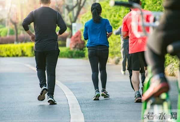 惊人的因果定律:不孝顺父母的人,没有好命,也没有福报