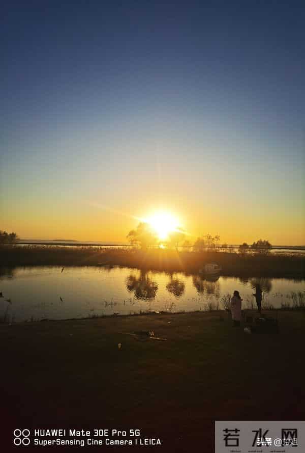 两性关系：晚年的“异性缘”：不是幸运降临，是你值得被温柔以待