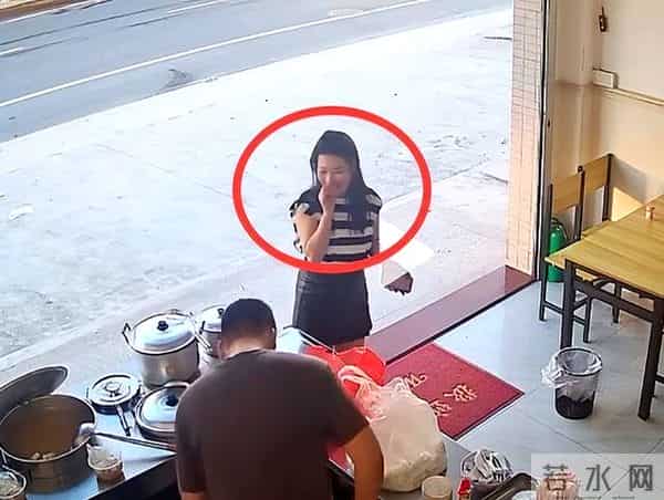 和16年前初恋复合后续,女方漂亮身材好,订婚没一周男子就想关店