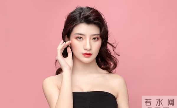 女人故意让你“帮”这三种忙，就是在给你机会，不懂就傻了