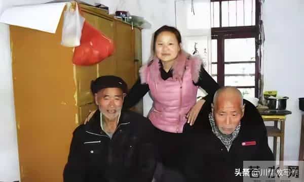 36岁女老师相貌出众,却无人敢娶,只因看到她家里的2个人!