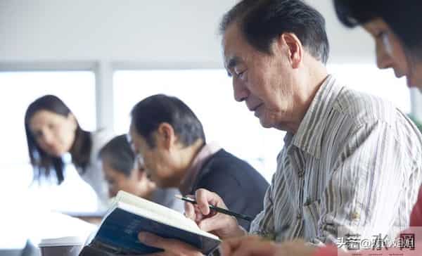 两性关系-男人过70岁,基本上都有如下现状,具体表现是这样的