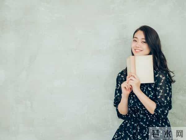 为什么“聪明女人”比“好看女人”会更让男人上瘾