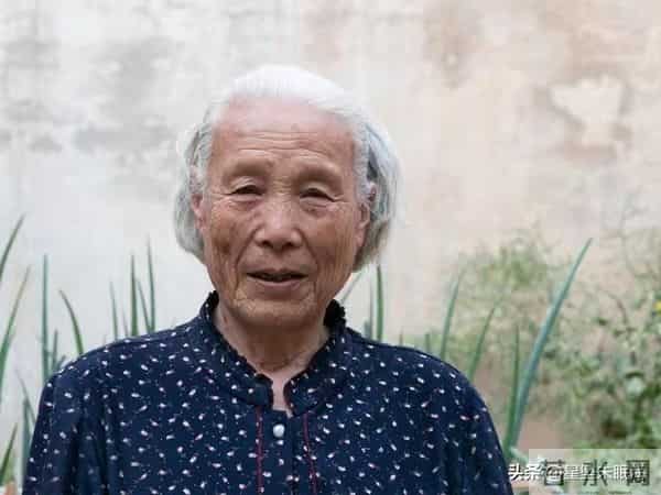 两性关系:60多岁的女人找老伴,最大的需求是这一点