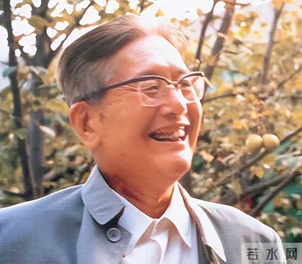83年乔冠华逝世葬礼安排起争议,章含之提出三个要求,中央:同意