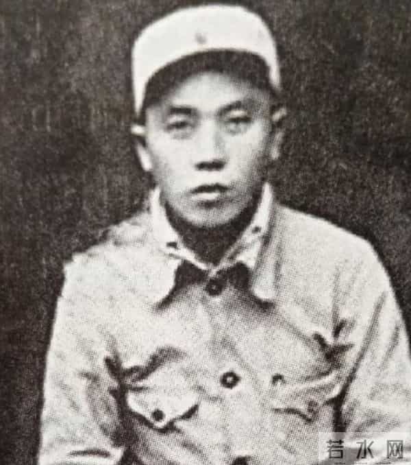 他是电影《戴手铐的旅客》主人公原型，罗瑞卿评价他是：破案专家