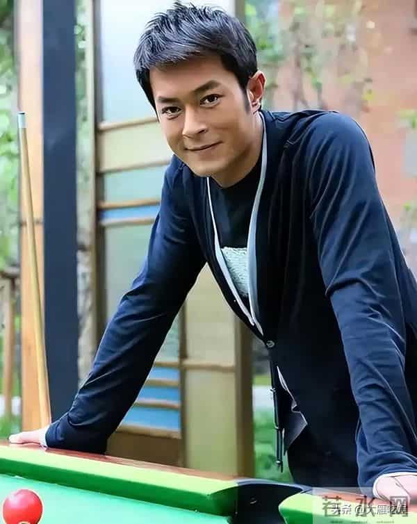 91 岁罗兰 TVB 低调离巢!55 年陪伴落幕,TVB艺人退休后有退休金吗