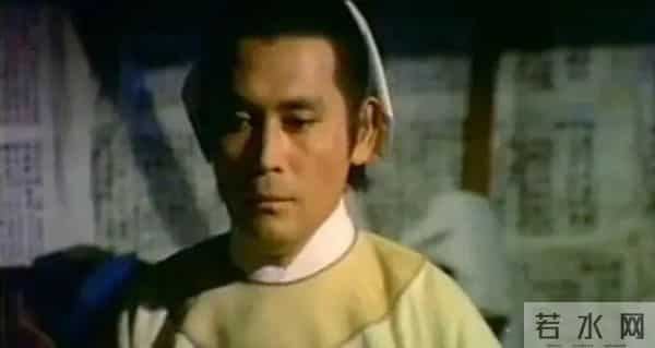 林青霞早年古装鬼片《古镜幽魂》:相传古井里有一名绝色美女