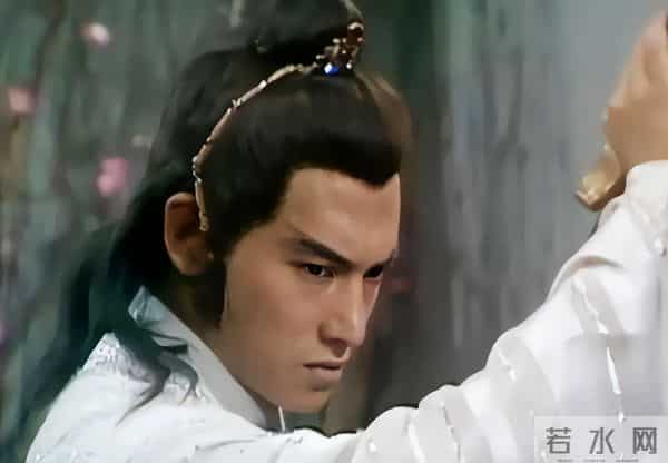 香港最富有的导演，赚了钱就买楼，和古龙是知己，娶南红恩爱一生