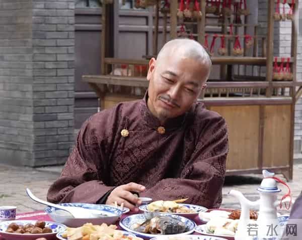 吴樾演活“最狠商人”！这部2025新剧一开播就炸了！